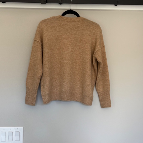 Vince Camuto Sweater - Picture 7 of 11
